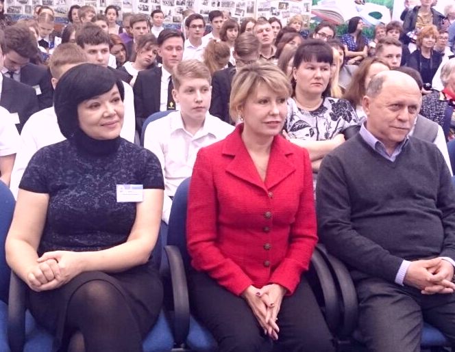 В Школе-интернате ВГУЭС для одаренных детей собрались на конкурс будущие светила российской науки В Школе-интернате ВГУЭС для одаренных детей собрались на конкурс будущие светила российской науки