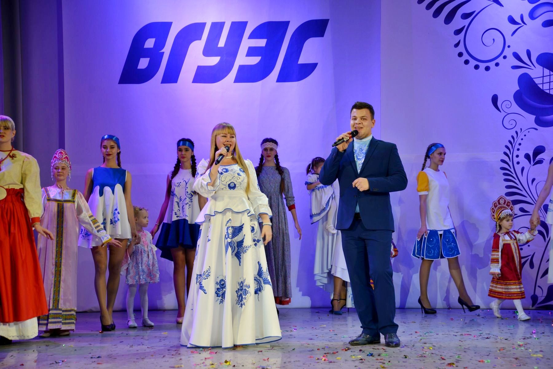 ВГУЭС встречает Новый год высокими достижениями ВГУЭС встречает Новый год высокими достижениями