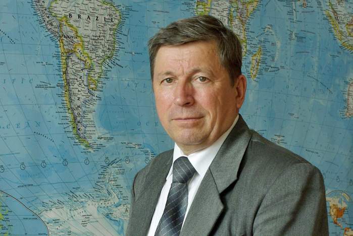 Профессор ВГУЭС Александр Латкин: «Экономика России поворачивается на Восток»