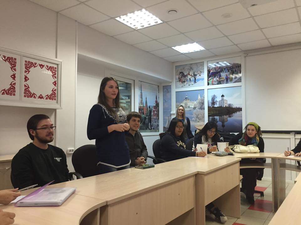 Во ВГУЭС прошла первая встреча иностранных студентов в рамках программы Speaking Club