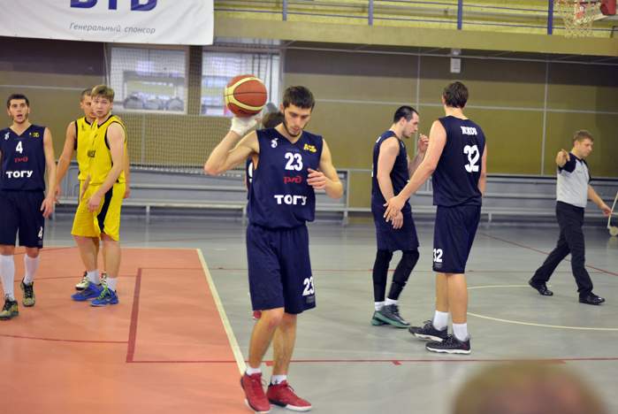 Баскетболисты ВГУЭС одержали три победы в промежуточных турах МСБЛ и Чемпионата России (зона ДВФО)