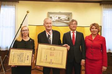VSUES received high awards from the Government of Japan