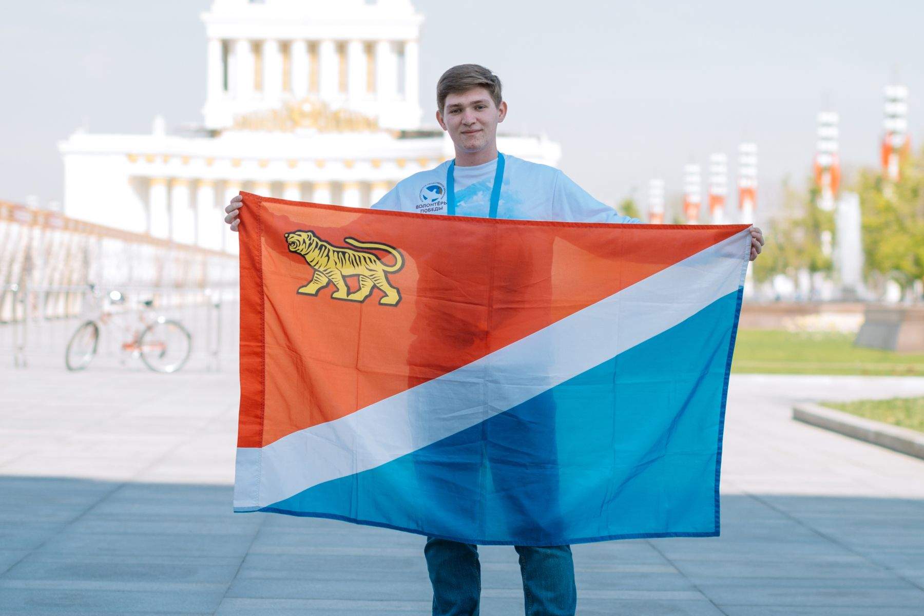 Единственный из Приморья. Студент ВГУЭС стал Послом Победы на параде в Москве
