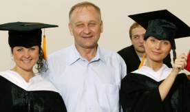 Поздравление ректора ВГУЭС Геннадия Лазарева с Днем Российской науки!