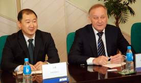 Выпускников ВГУЭС пригласили работать в мэрии г.Суньфэньхэ