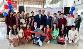 VVSU foreign students participate in opening ceremony of direct flight in Laos