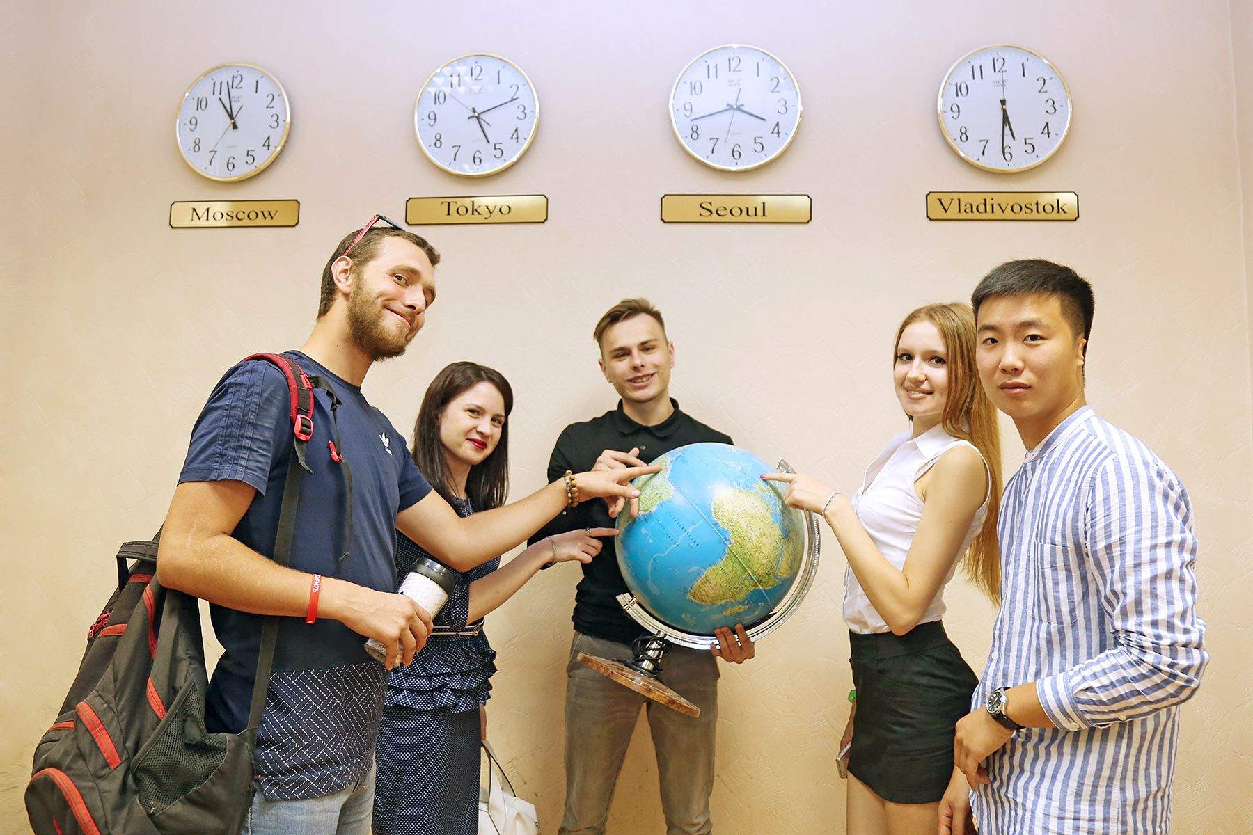 Первокурсница ВГУЭС получит именную стипендию за любовь к Приморскому краю