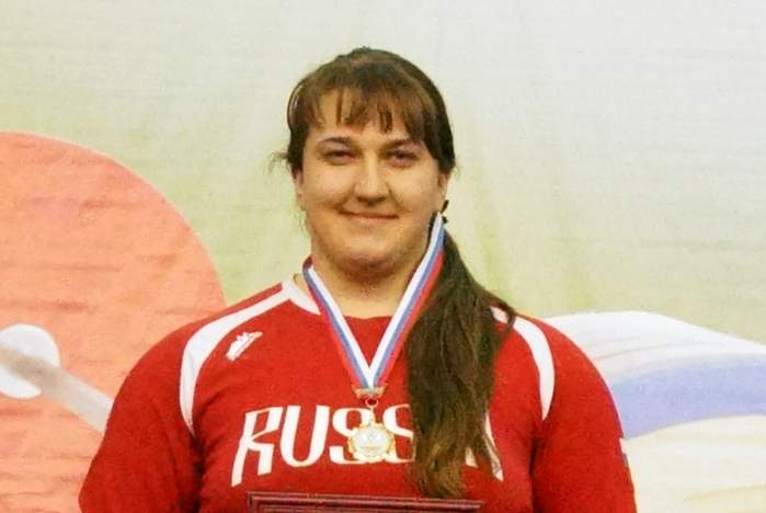 Магистрант ВГУЭС Валерия Тимощук стала пятикратной чемпионкой России по пауэрлифтингу