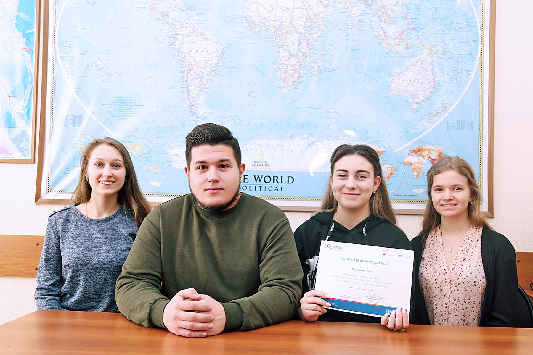 Работа по всему миру: студенты ВГУЭС получили сертификаты от Института ООН