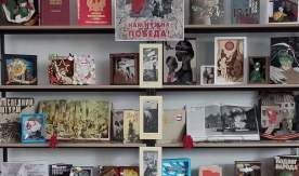 Библиотека представляет книжную выставку-инсталляцию к 80-летию Великой Победы