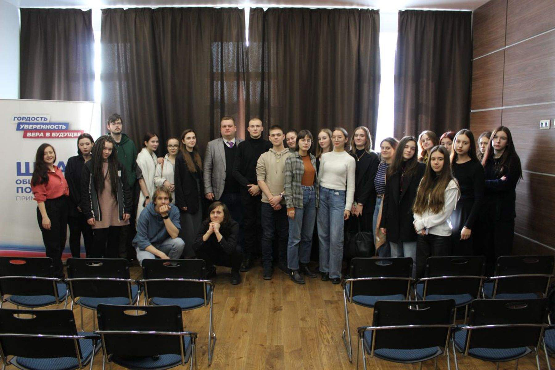 Преподаватель Института права прочитал лекцию о культуре студентам Владивостока