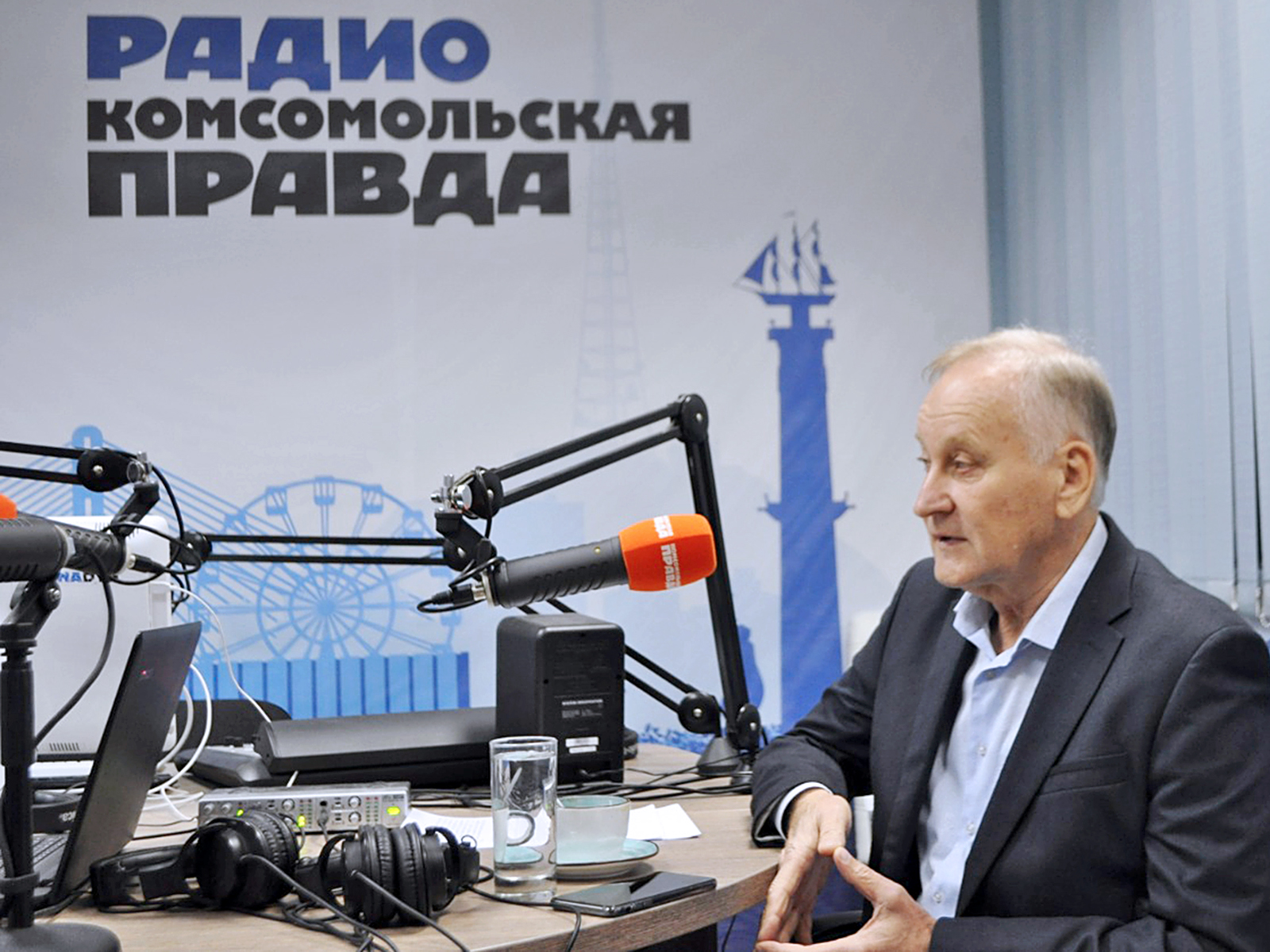 Геннадий Лазарев в эфире радио «Комсомольская правда»: стать лучшим экономическим вузом среди классических университетов — новый вызов ВГУЭС Геннадий Лазарев в эфире радио «Комсомольская правда»: стать лучшим экономическим вузом среди классических университетов — новый вызов ВГУЭС