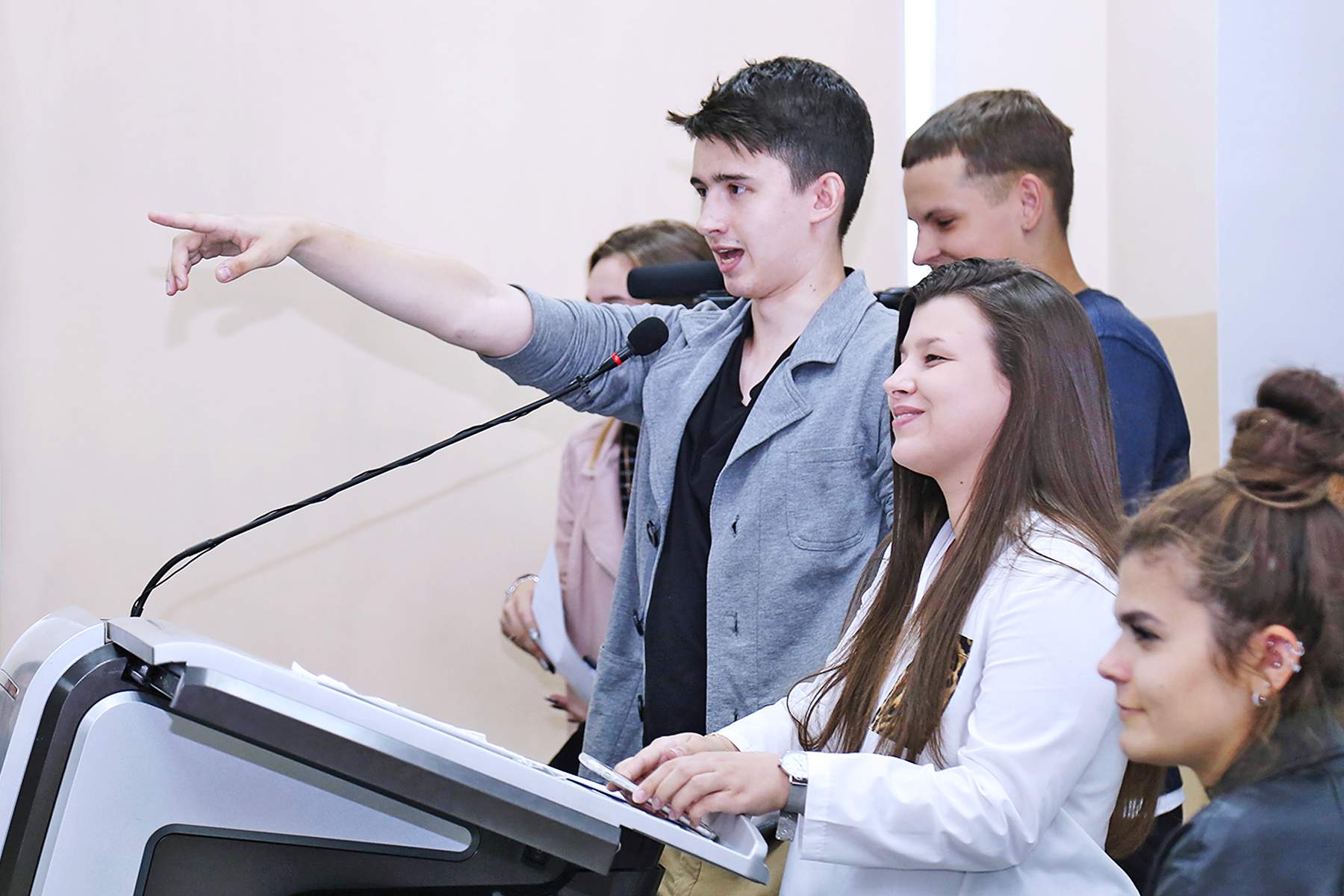 Первокурсники Высшей школы телевидения ВГУЭС – официально студенты