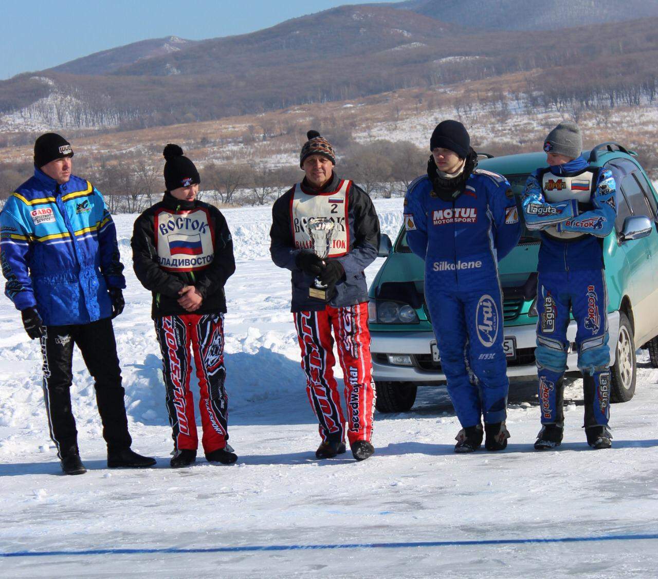 Студенты АК приняли участие в соревновании по ледовому спидвею
