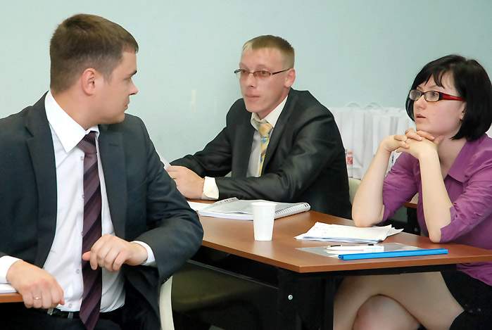 Выпускников ВГУЭС специальности «Организация работы с молодежью» ждут администрации всех регионов России